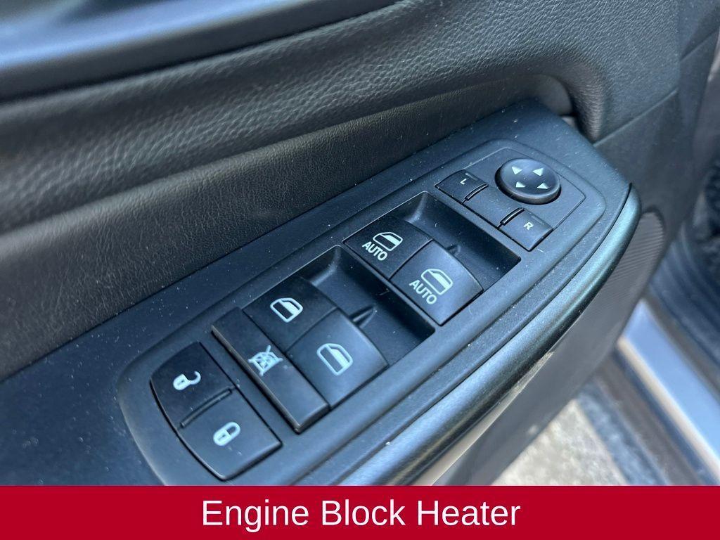 used 2020 Jeep Cherokee car, priced at $20,225