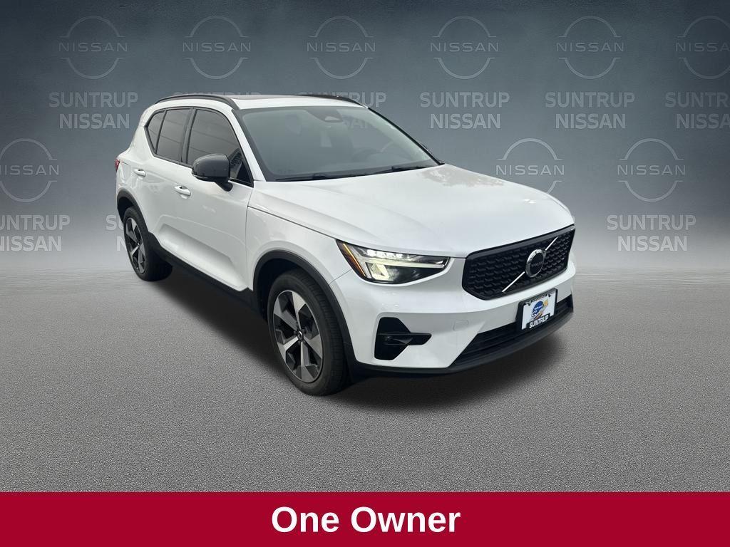 used 2023 Volvo XC40 car, priced at $27,555