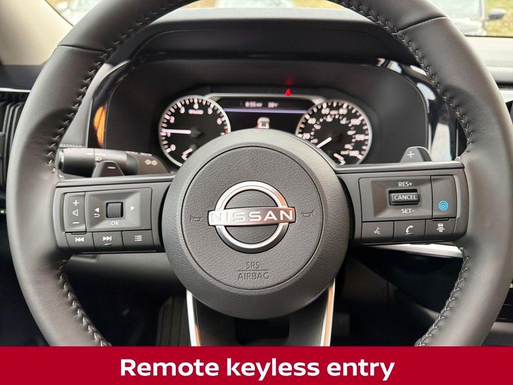 new 2025 Nissan Pathfinder car, priced at $35,584