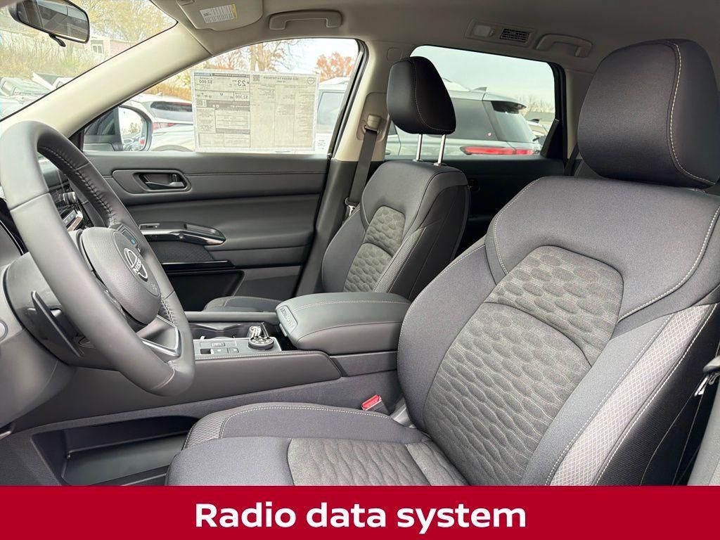 new 2025 Nissan Pathfinder car, priced at $35,084