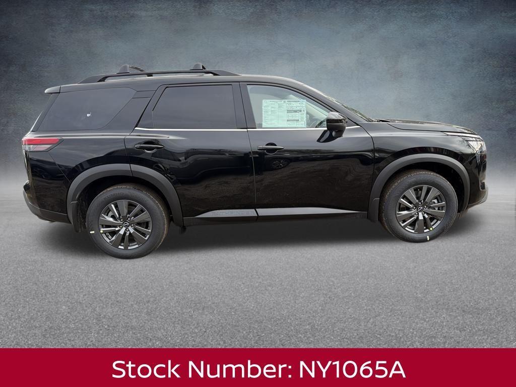 new 2025 Nissan Pathfinder car, priced at $35,084