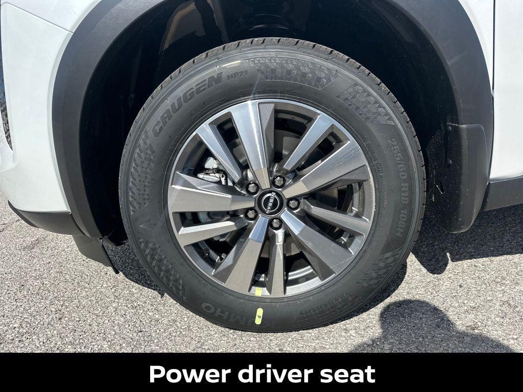 new 2026 Nissan Pathfinder car, priced at $41,194