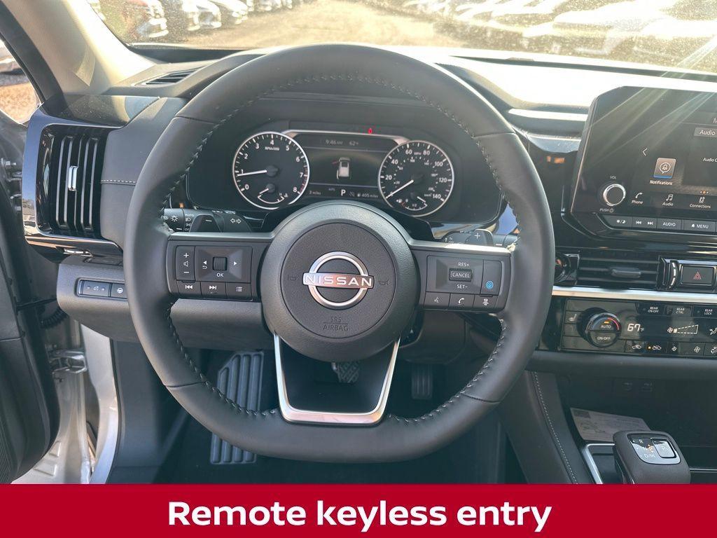 new 2025 Nissan Pathfinder car, priced at $35,084
