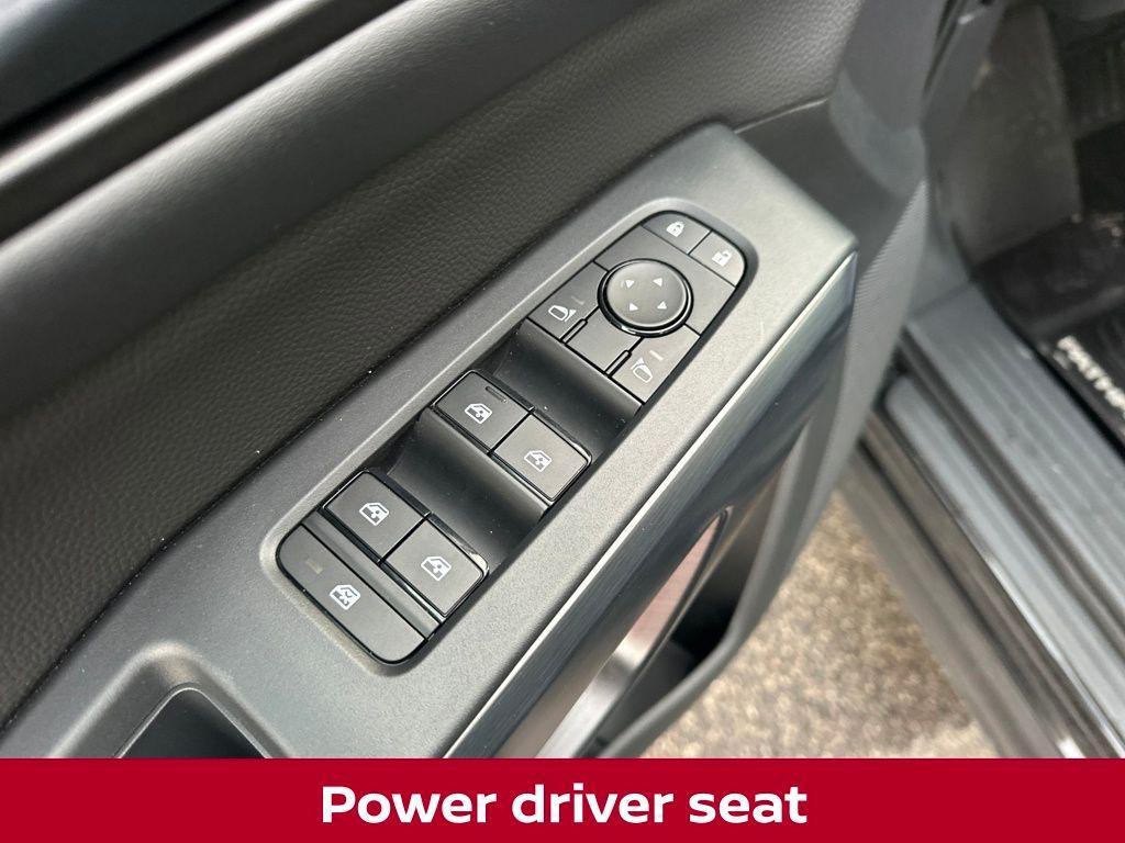 new 2025 Nissan Pathfinder car, priced at $37,678