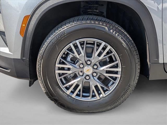 new 2026 Chevrolet Traverse car, priced at $44,225