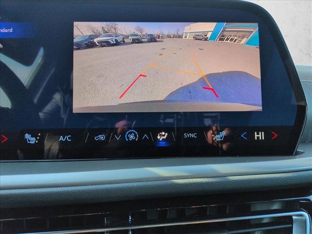 new 2026 Chevrolet Traverse car, priced at $45,206