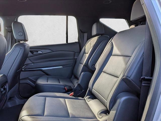 used 2025 Chevrolet Traverse car, priced at $35,256