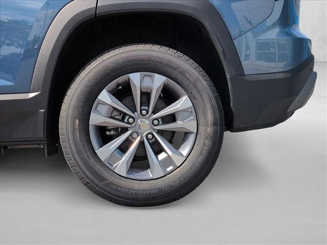 new 2026 Chevrolet Equinox car, priced at $28,783