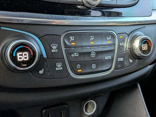 used 2022 Chevrolet Traverse car, priced at $23,788