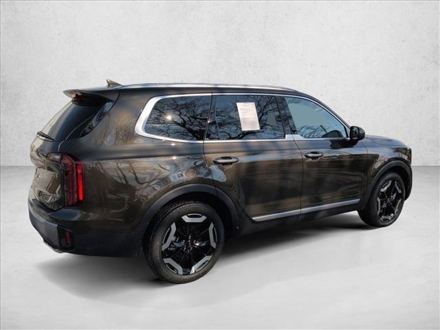 used 2025 Kia Telluride car, priced at $35,363