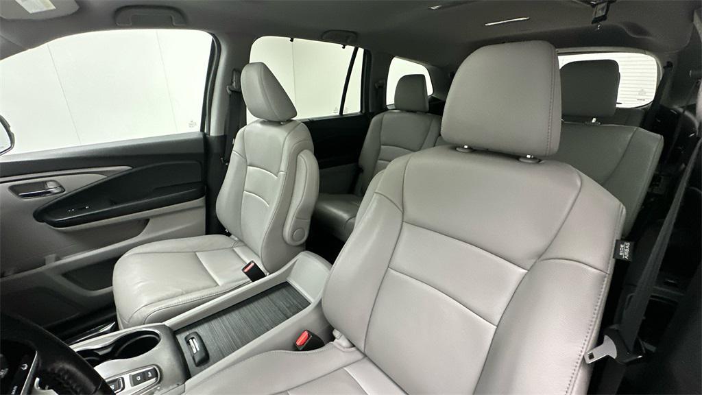 used 2021 Honda Pilot car, priced at $21,994