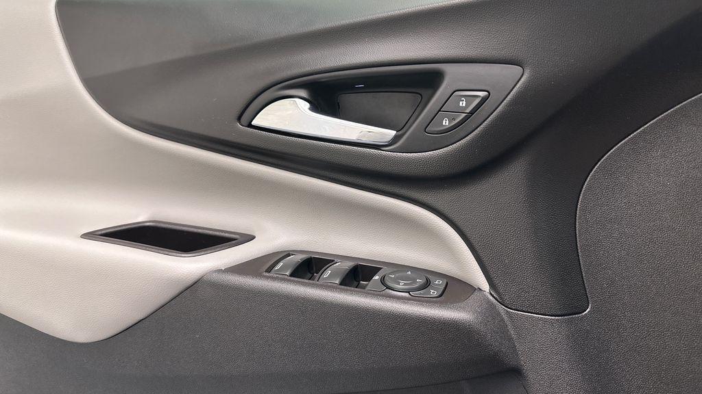 used 2022 Chevrolet Equinox car, priced at $19,498