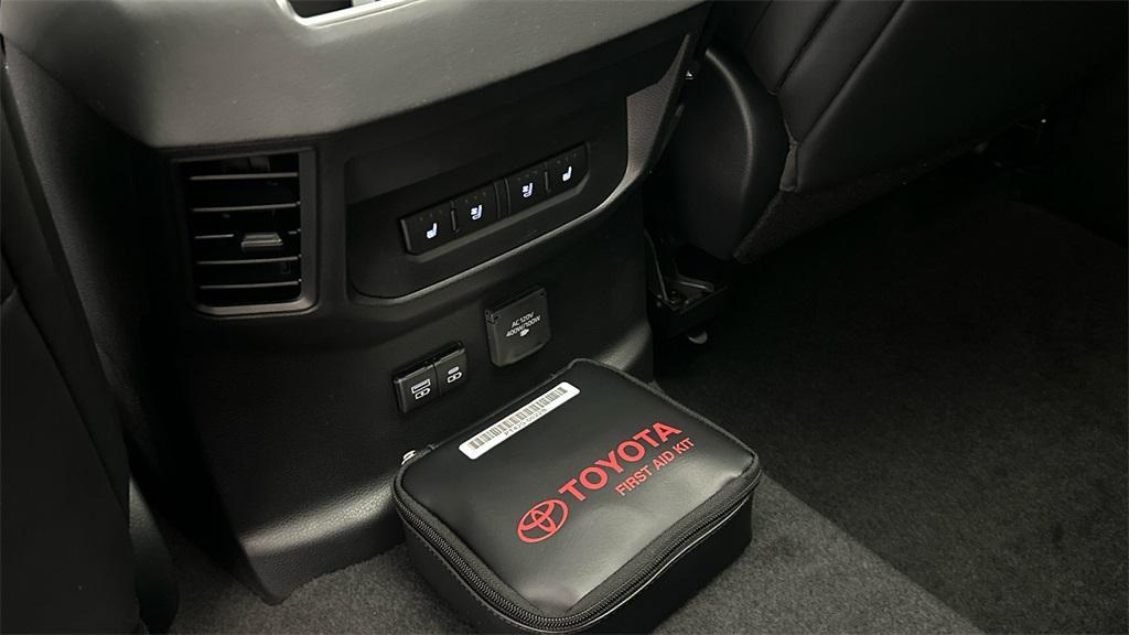 new 2025 Toyota Tundra Hybrid car, priced at $78,071