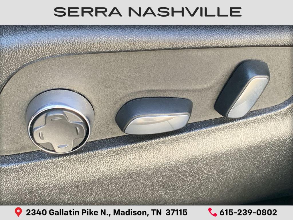 used 2025 Cadillac XT4 car, priced at $32,877