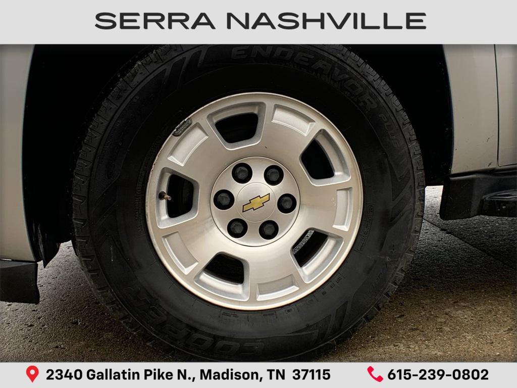 used 2014 Chevrolet Suburban car, priced at $7,000