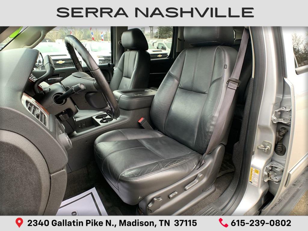used 2014 Chevrolet Suburban car, priced at $7,000