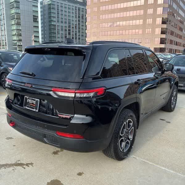 used 2022 Jeep Grand Cherokee car, priced at $33,576