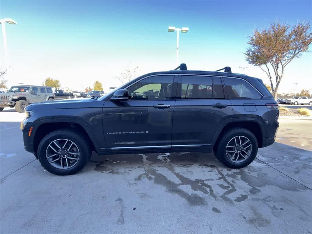used 2022 Jeep Grand Cherokee car, priced at $35,205