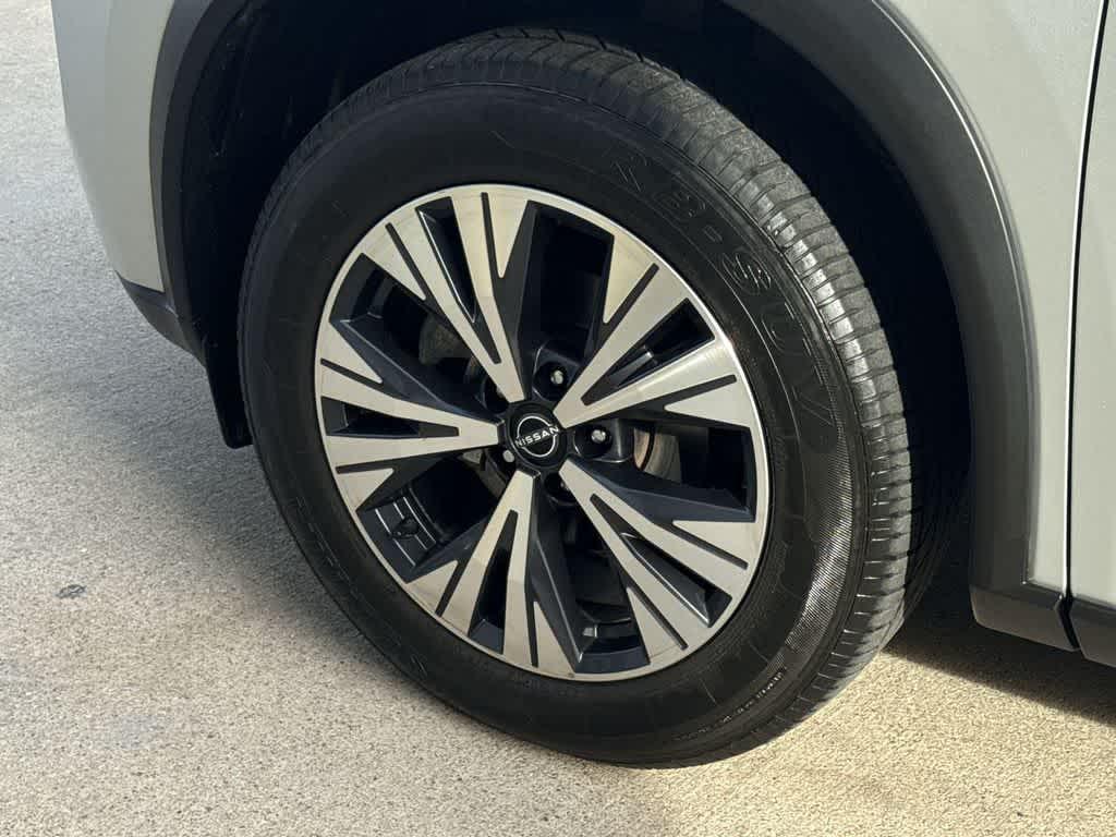 used 2023 Nissan Rogue car, priced at $18,617