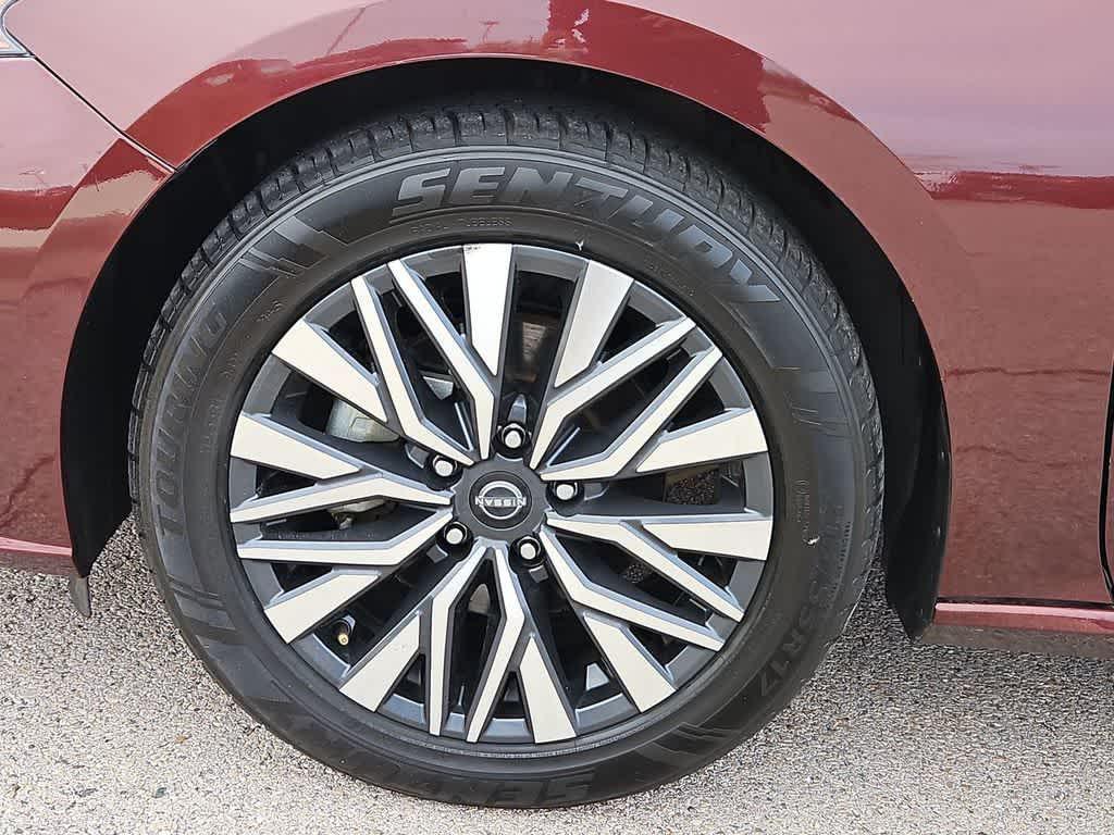 used 2024 Nissan Altima car, priced at $17,961