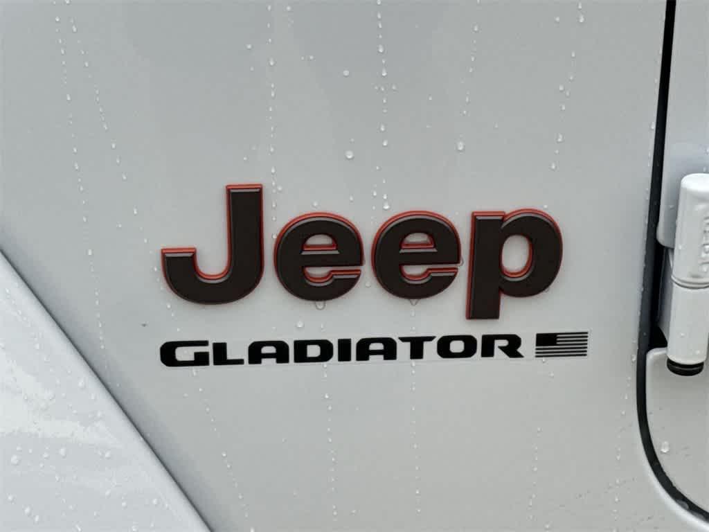 new 2025 Jeep Gladiator car, priced at $47,378