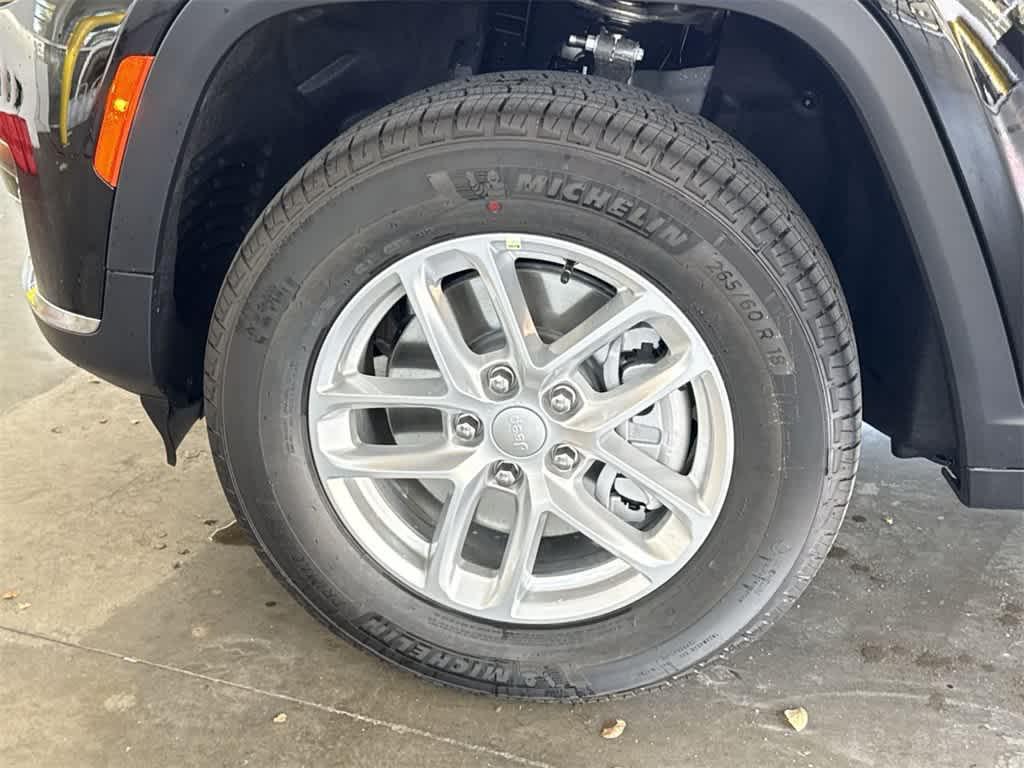 new 2025 Jeep Grand Cherokee L car, priced at $34,673