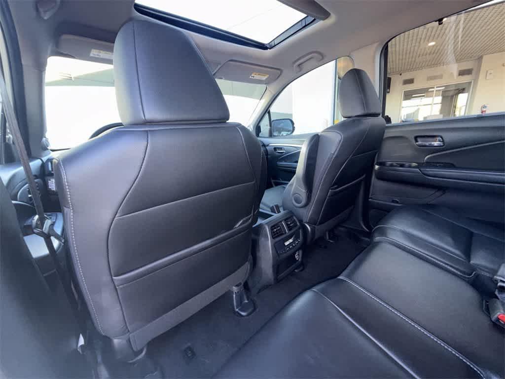used 2022 Honda Pilot car, priced at $26,665