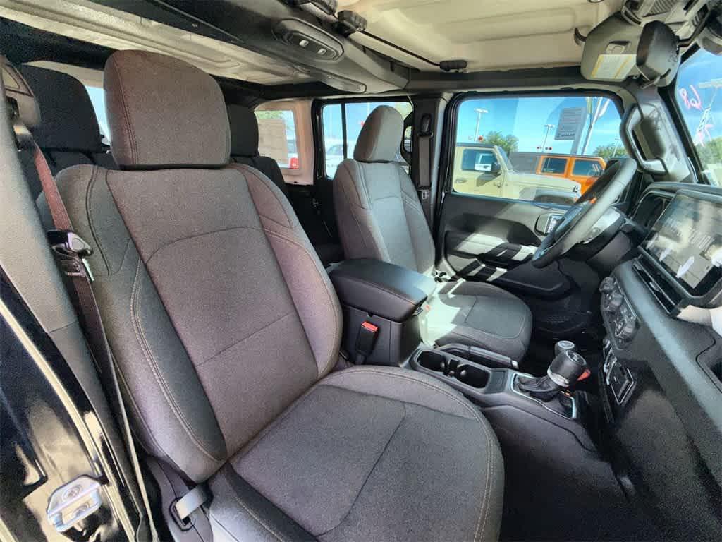 new 2025 Jeep Wrangler car, priced at $40,350