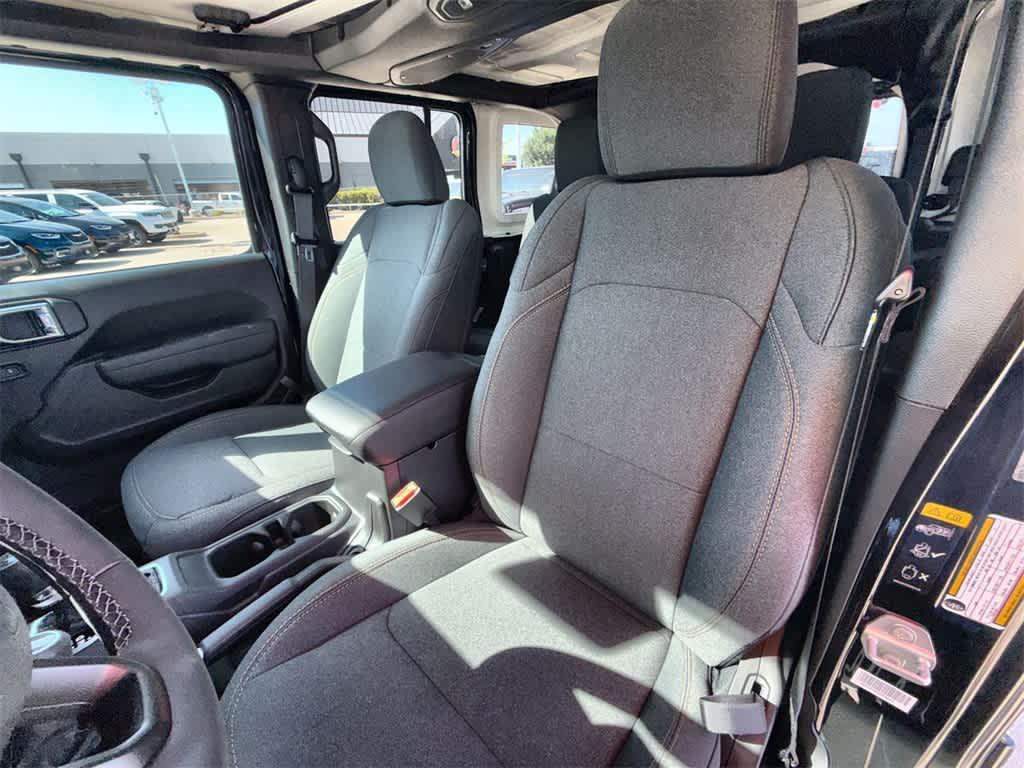 new 2025 Jeep Wrangler car, priced at $40,350