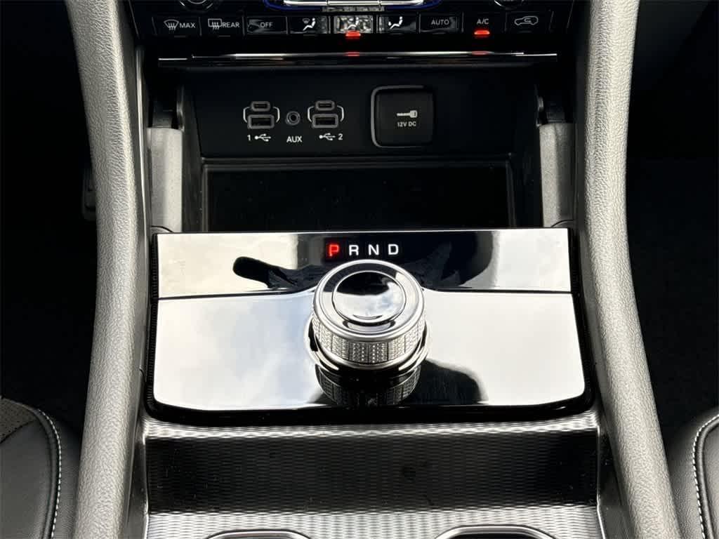 new 2025 Jeep Grand Cherokee car, priced at $37,915