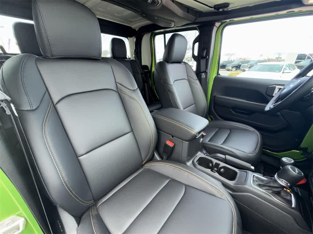 new 2025 Jeep Gladiator car, priced at $49,313