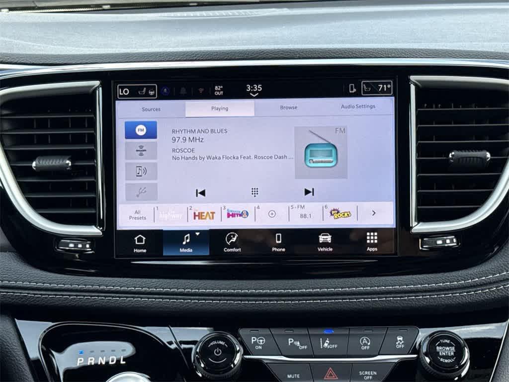 new 2025 Chrysler Pacifica car, priced at $41,168