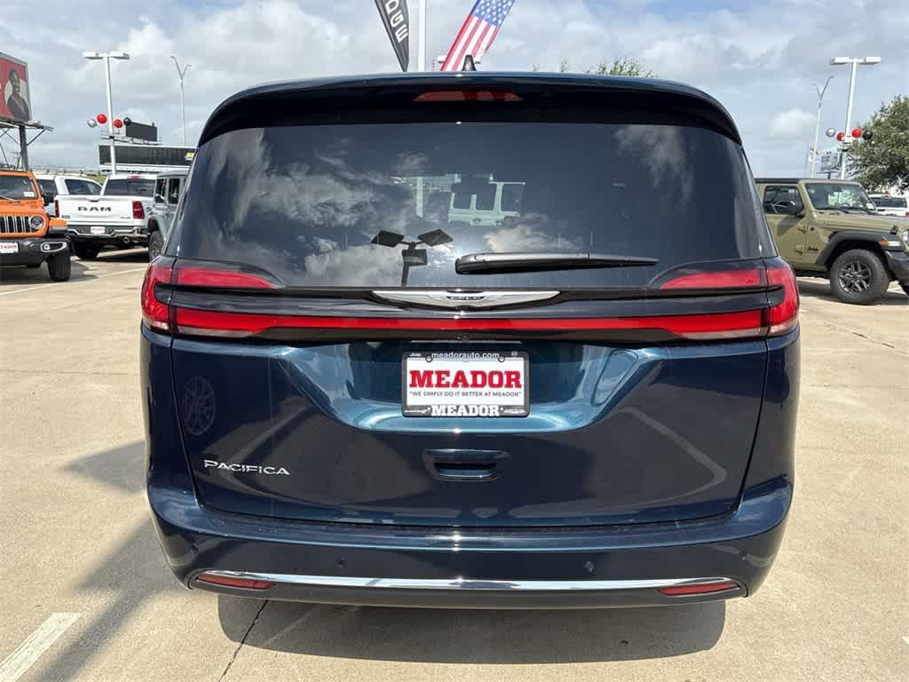 new 2025 Chrysler Pacifica car, priced at $41,168
