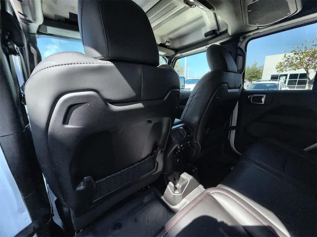 new 2025 Jeep Gladiator car, priced at $50,097