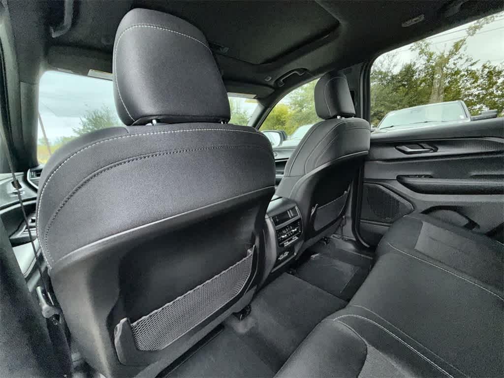 new 2025 Jeep Grand Cherokee car, priced at $34,533