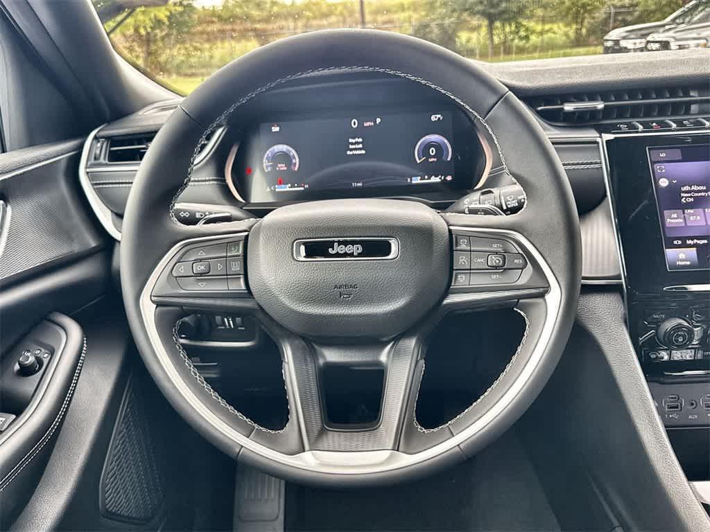 new 2025 Jeep Grand Cherokee car, priced at $34,533