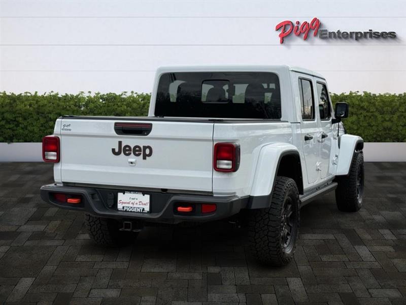 used 2023 Jeep Gladiator car, priced at $37,944