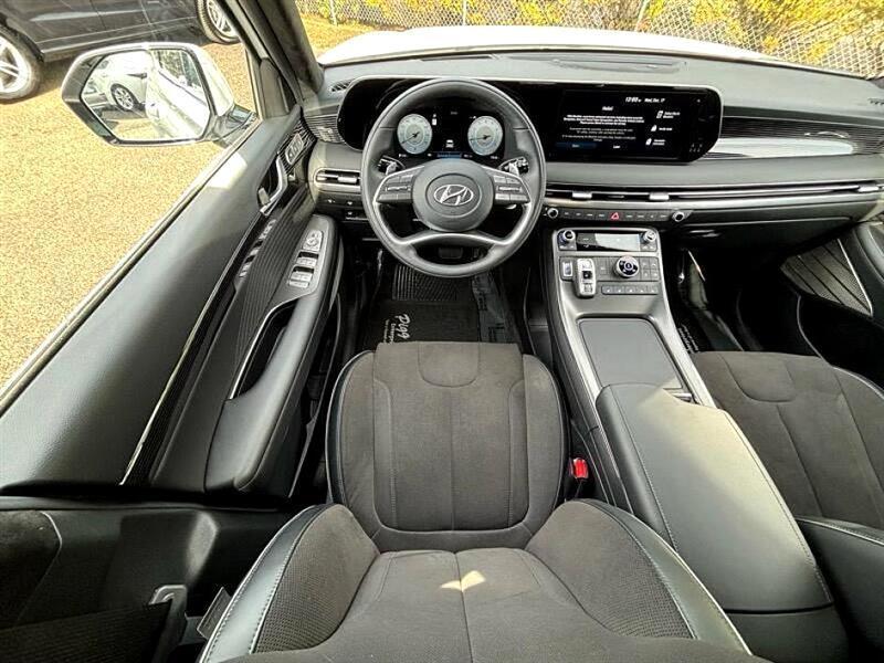 used 2025 Hyundai Palisade car, priced at $44,977