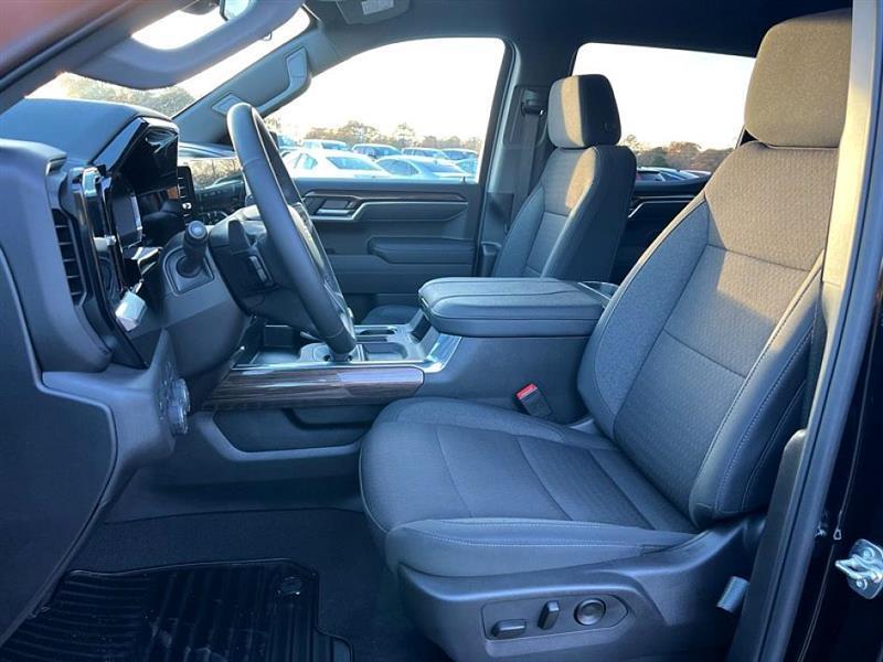 used 2025 Chevrolet Silverado 1500 car, priced at $52,933