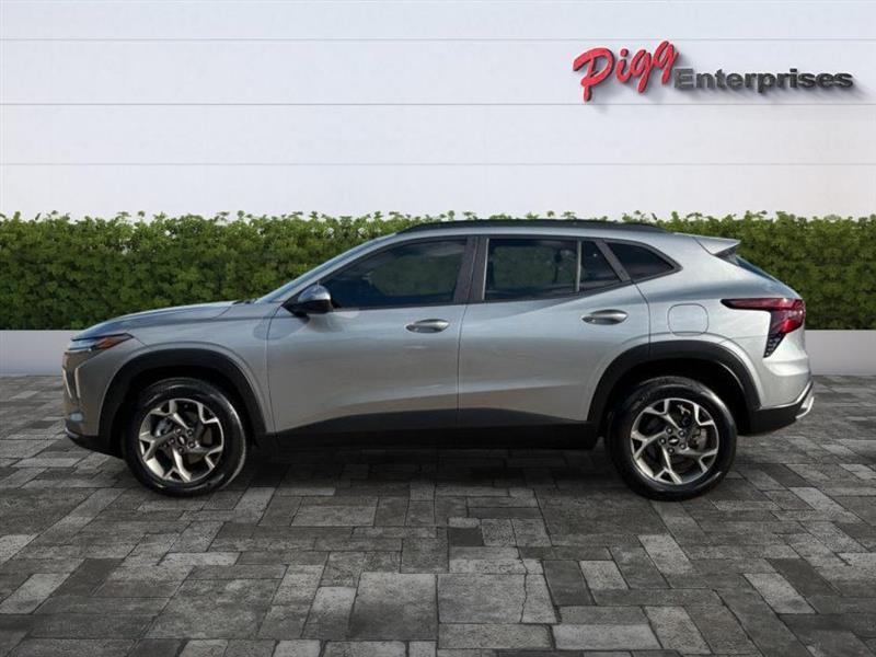 used 2024 Chevrolet Trax car, priced at $23,453