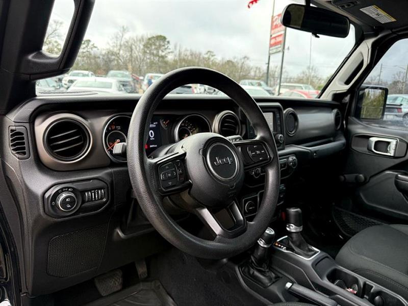 used 2021 Jeep Gladiator car, priced at $29,433