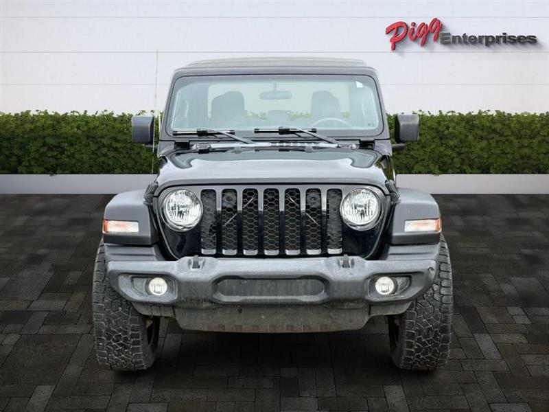 used 2021 Jeep Gladiator car, priced at $29,433
