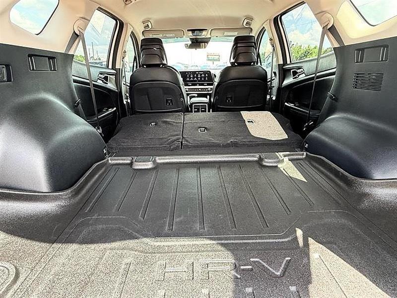 used 2025 Kia Sportage car, priced at $28,921