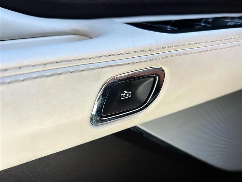 used 2020 Lincoln Aviator car, priced at $38,976