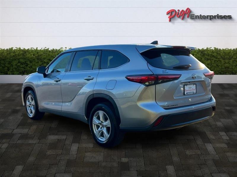 used 2023 Toyota Highlander Hybrid car, priced at $35,411