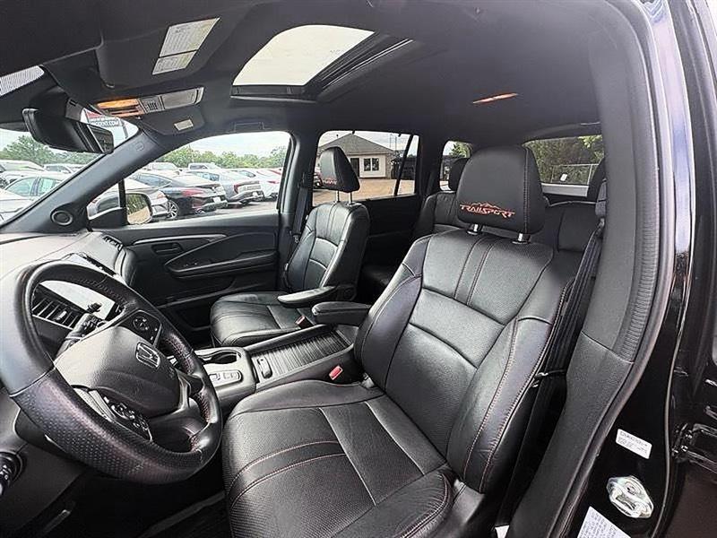 used 2023 Honda Passport car, priced at $34,925