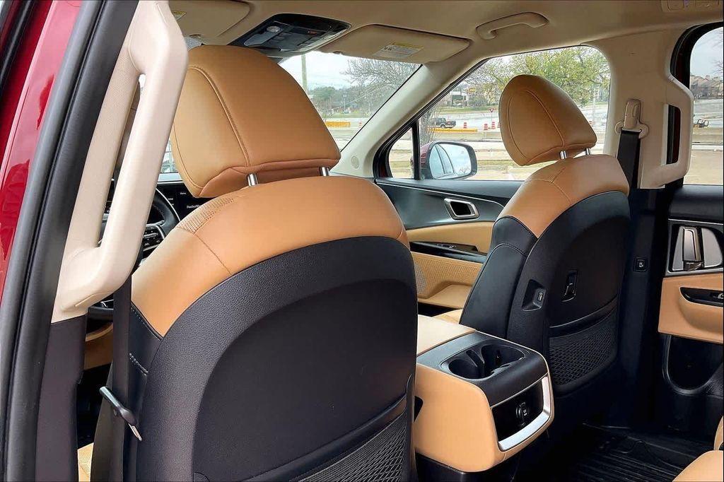 used 2024 Kia Carnival car, priced at $28,596