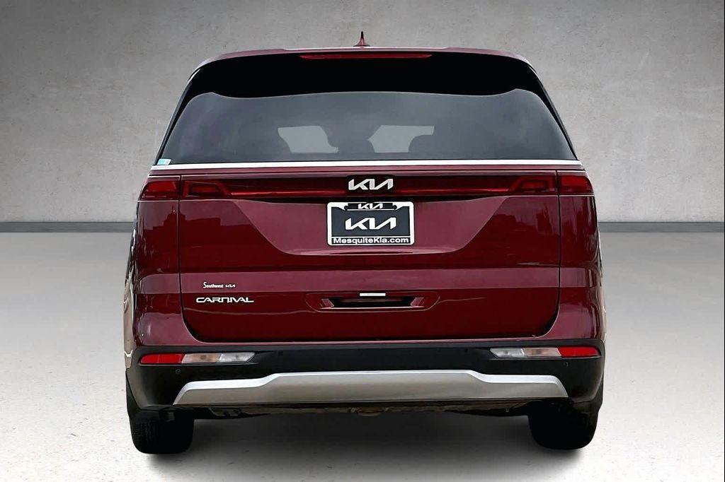 used 2024 Kia Carnival car, priced at $28,596