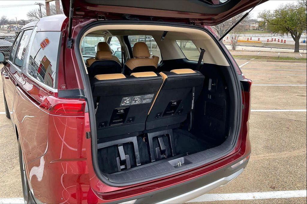 used 2024 Kia Carnival car, priced at $28,596