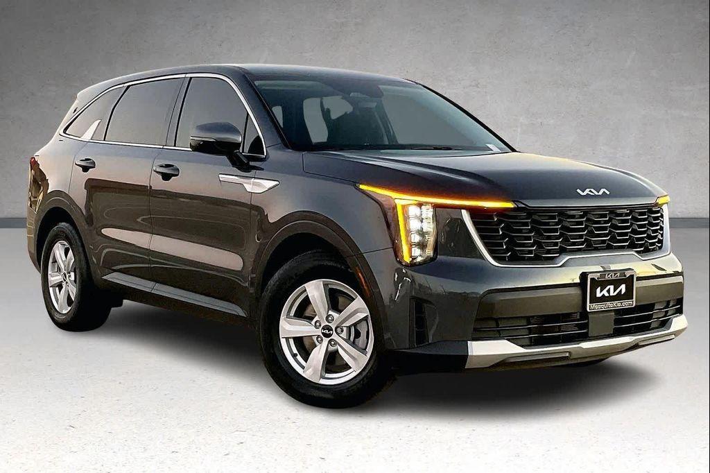 used 2024 Kia Sorento car, priced at $25,994